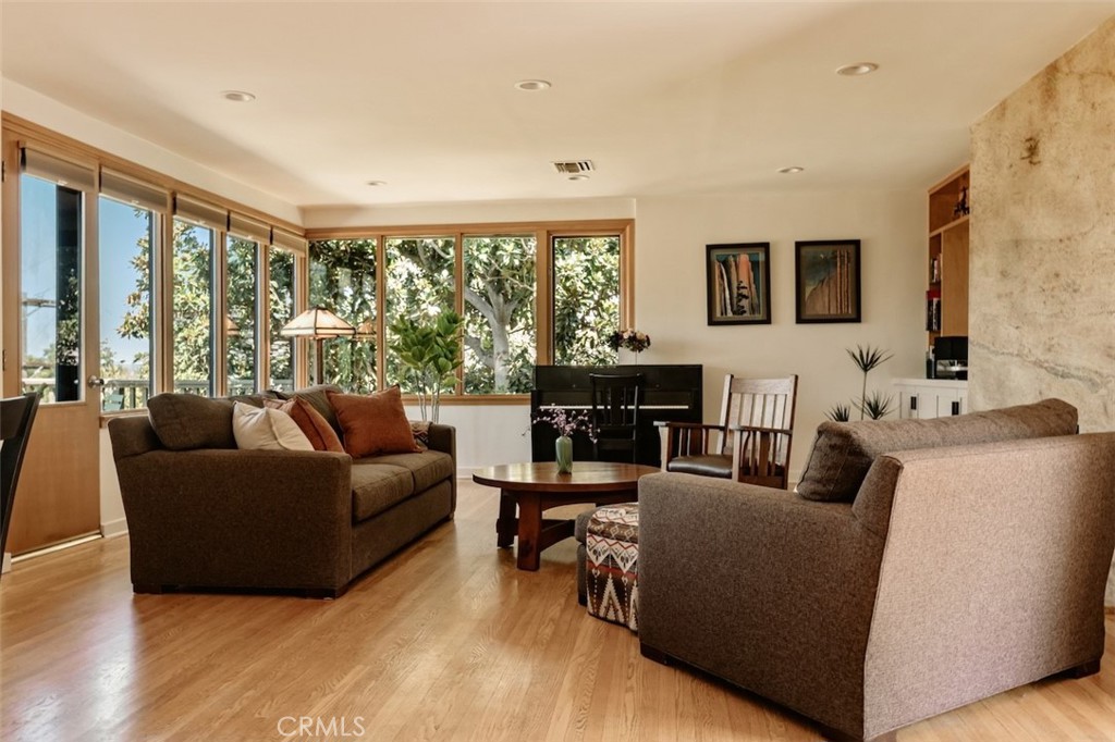 13201 Cheltenham Property Photo 2