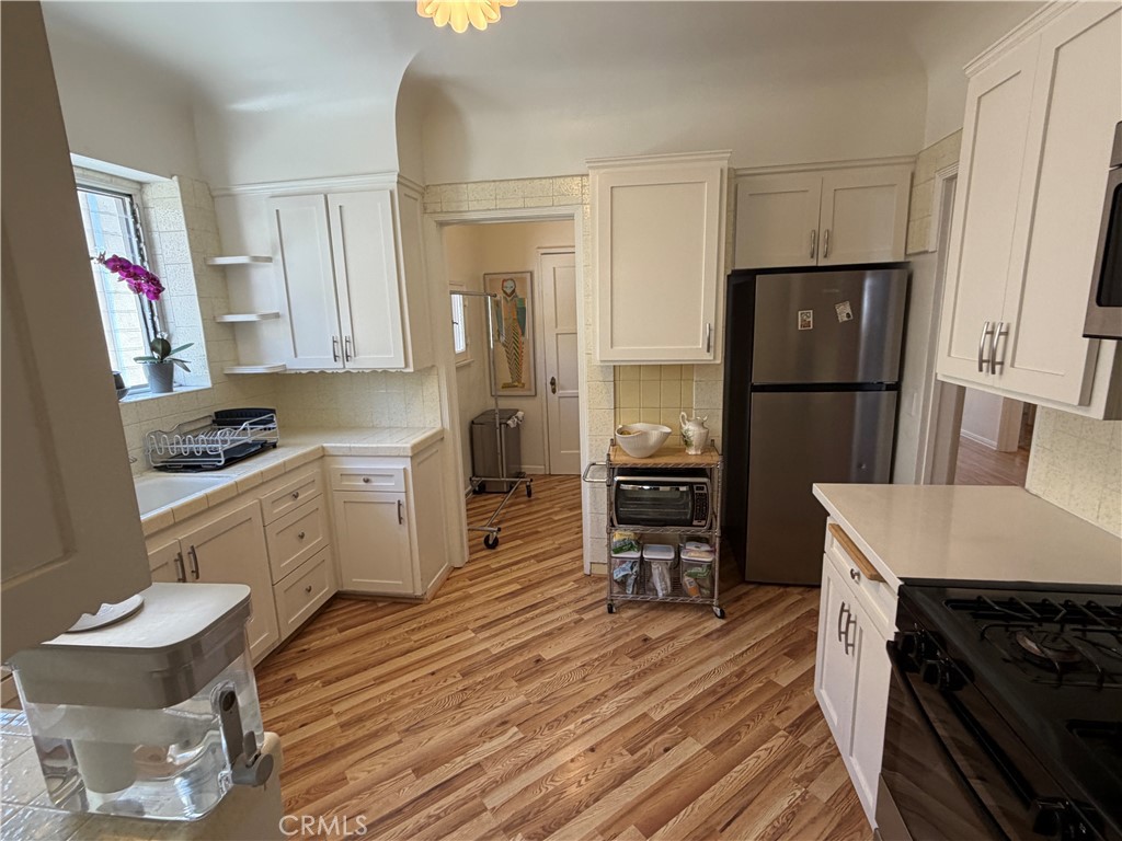 1054 S Corning Property Photo 20