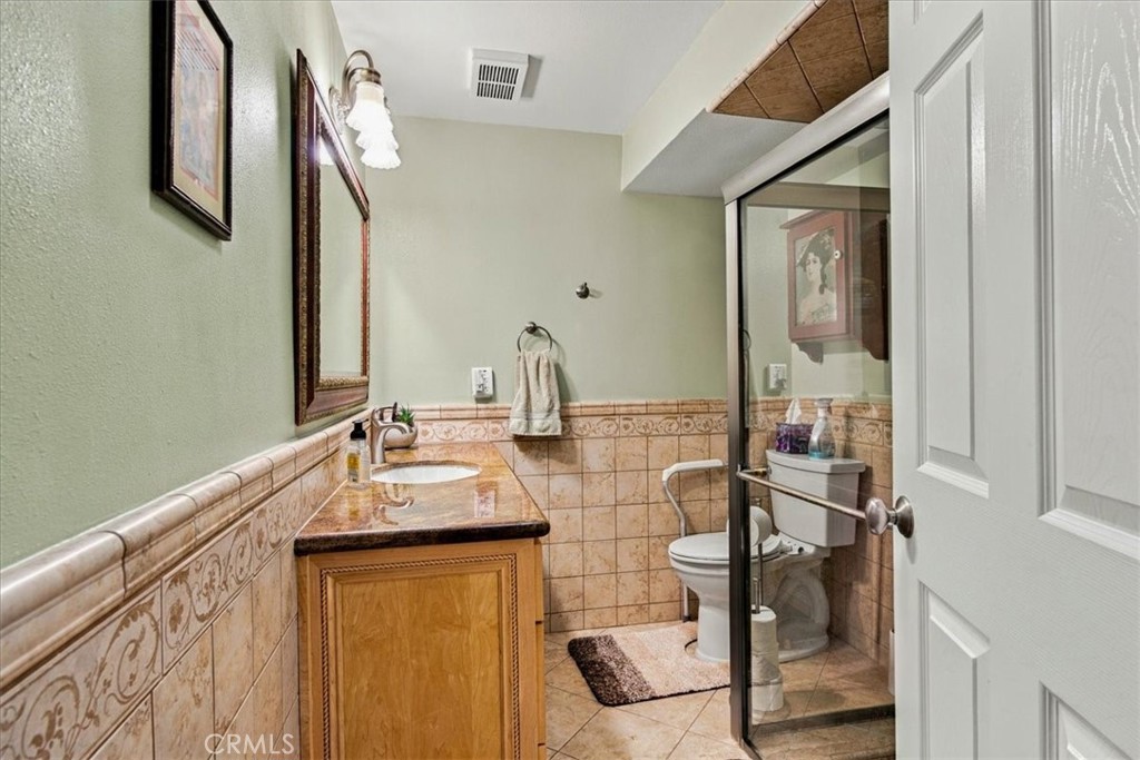 19237 Avenue Of The Oaks D Property Photo 9