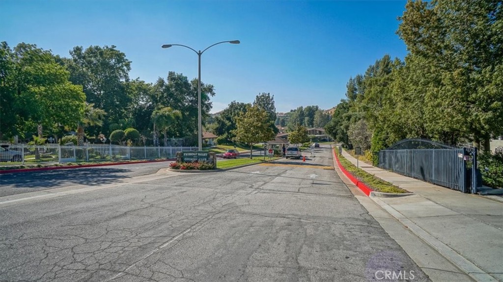 19237 Avenue Of The Oaks D Property Photo 17