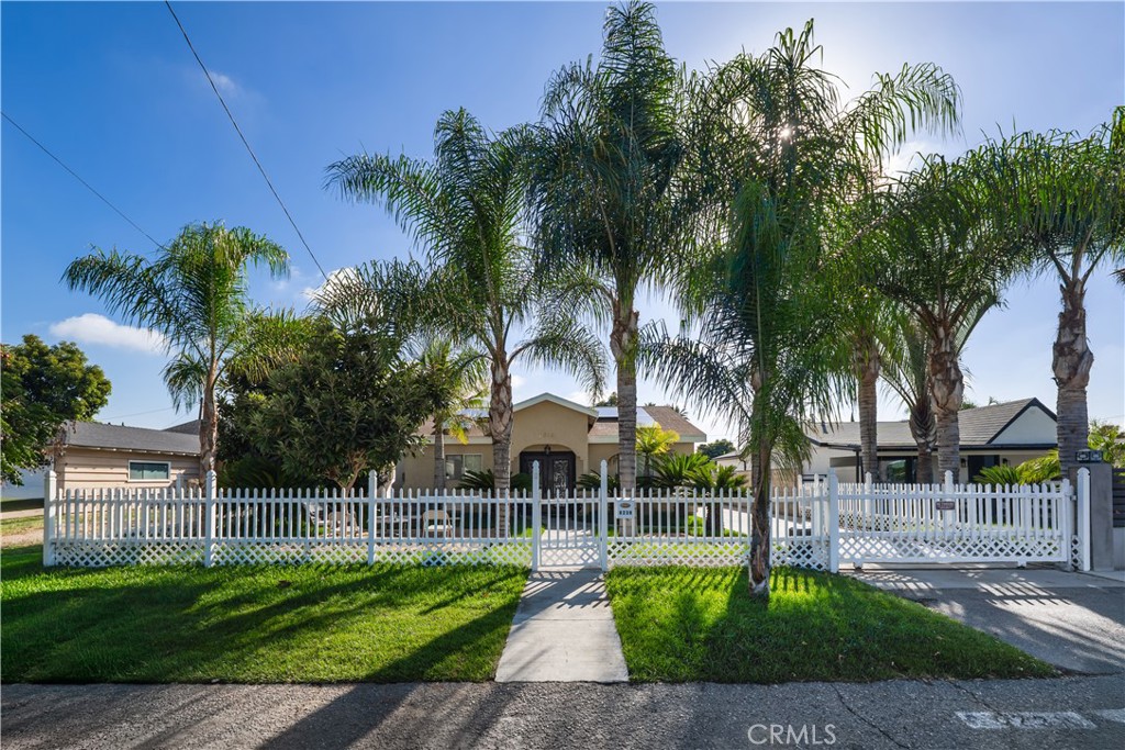 6238 Longridge Avenue Property Photo 1