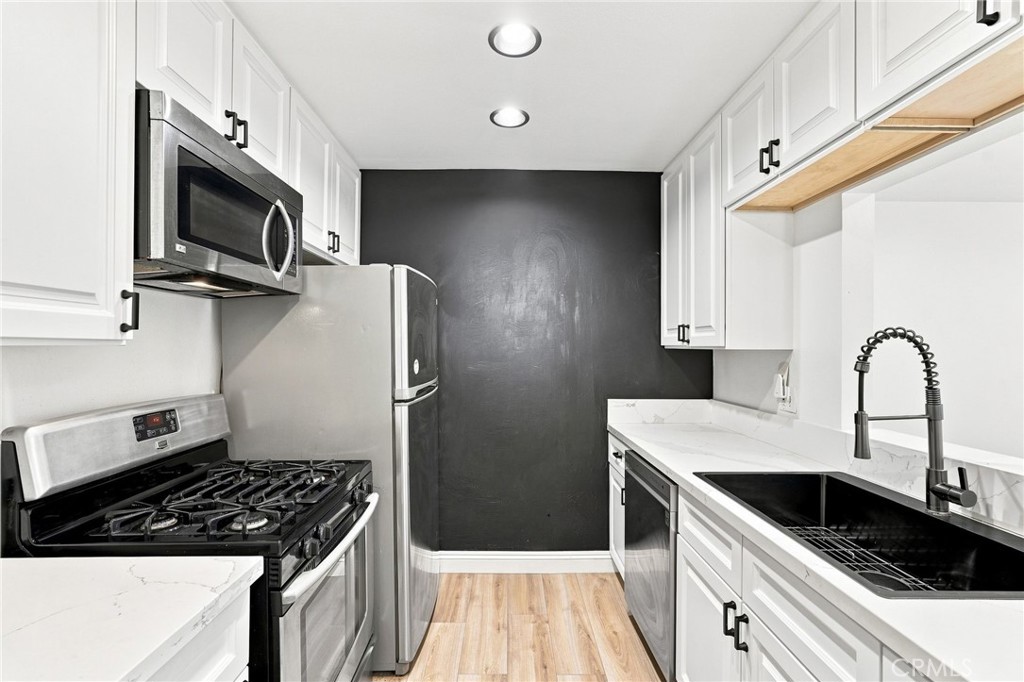 4812 Hollow Corner Property Photo 6