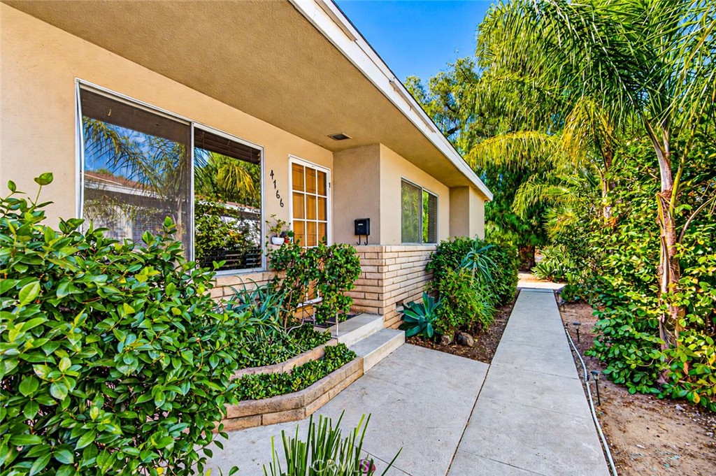 4768 Topanga Canyon Boulevard Property Photo 2