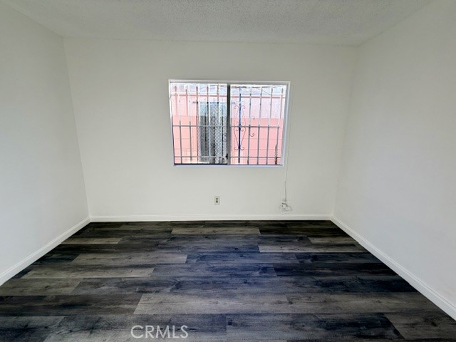 1223 W 69th Property Photo 7