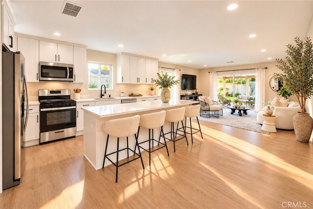 24256 Friar Property Photo 4