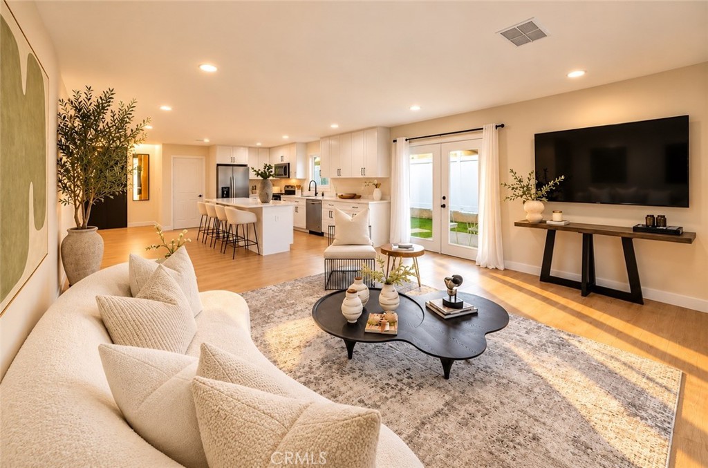 24256 Friar Property Photo 8