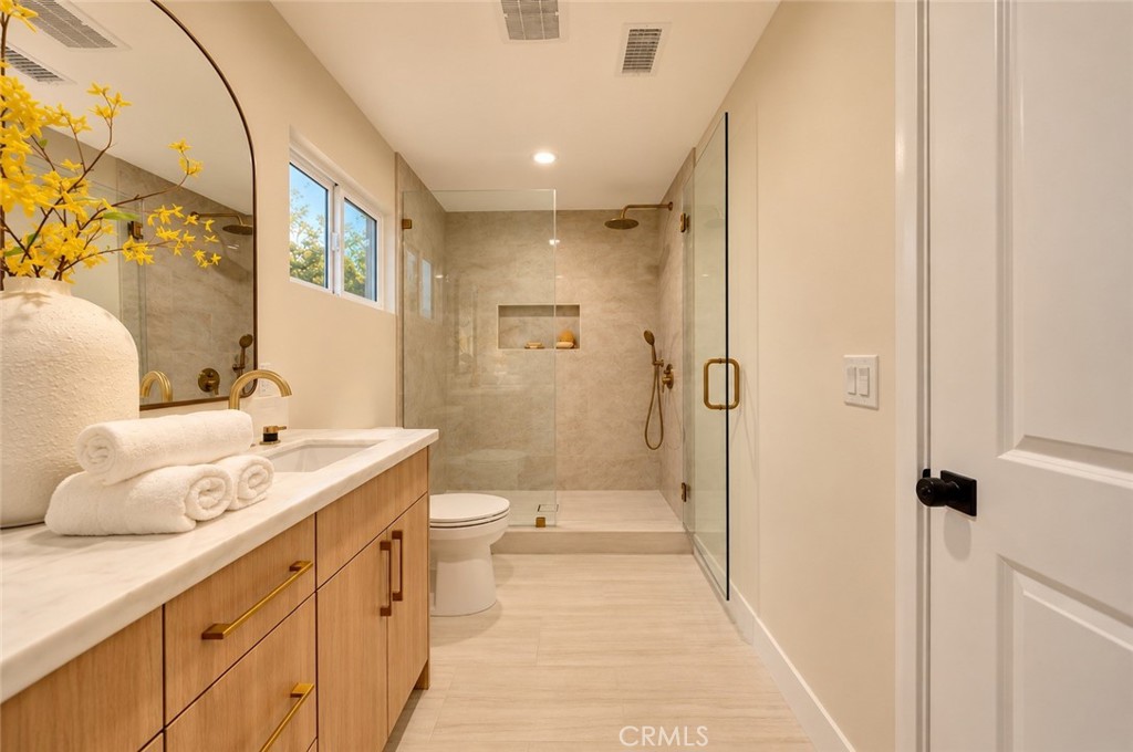 24256 Friar Property Photo 10