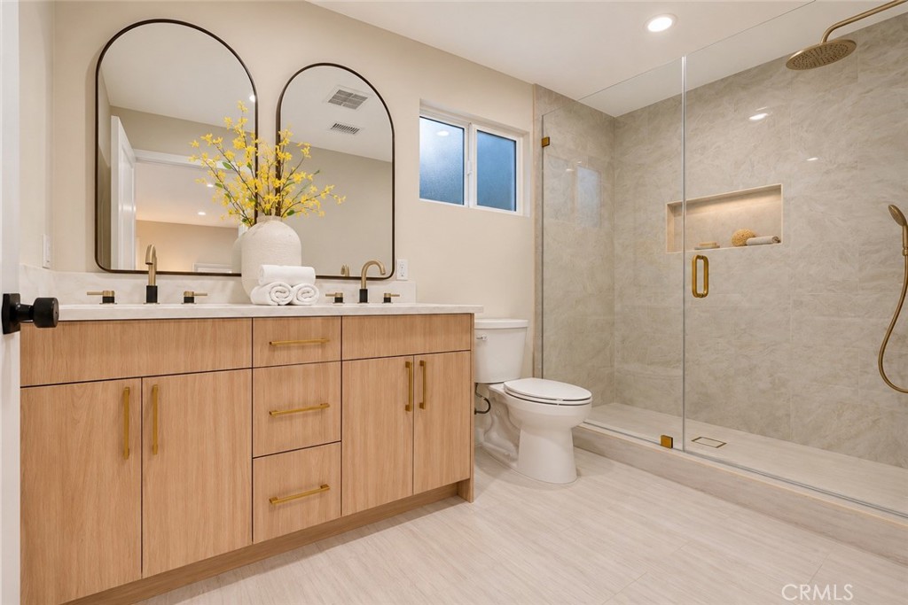 24256 Friar Property Photo 11