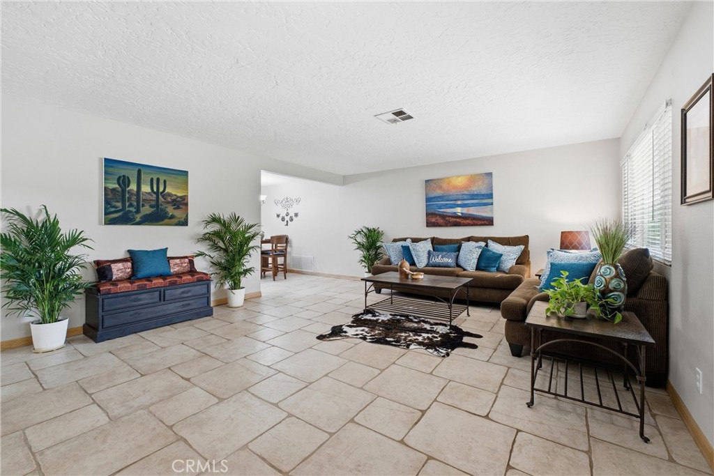 33210 Dorama Avenue Property Photo 5