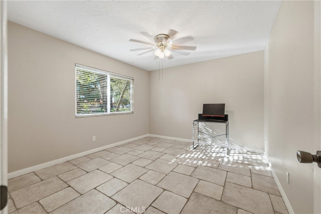 33210 Dorama Avenue Property Photo 12