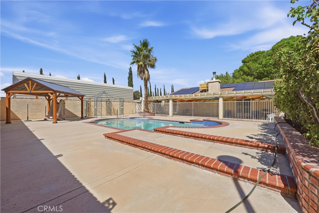 3156 E Avenue H4 Property Photo 6