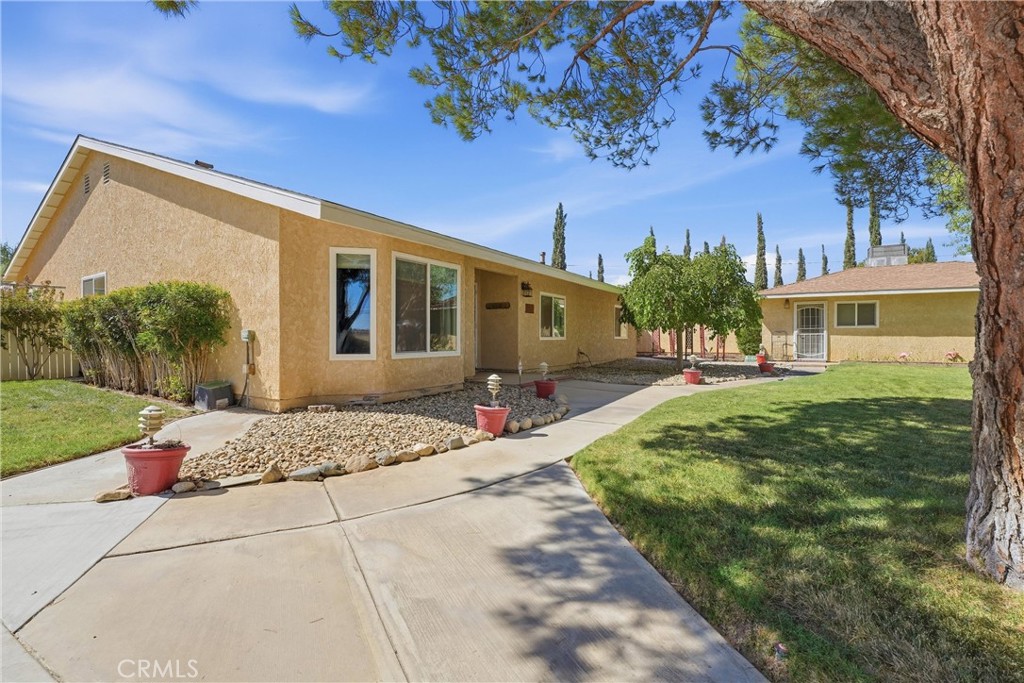 3156 E Avenue H4 Property Photo 10