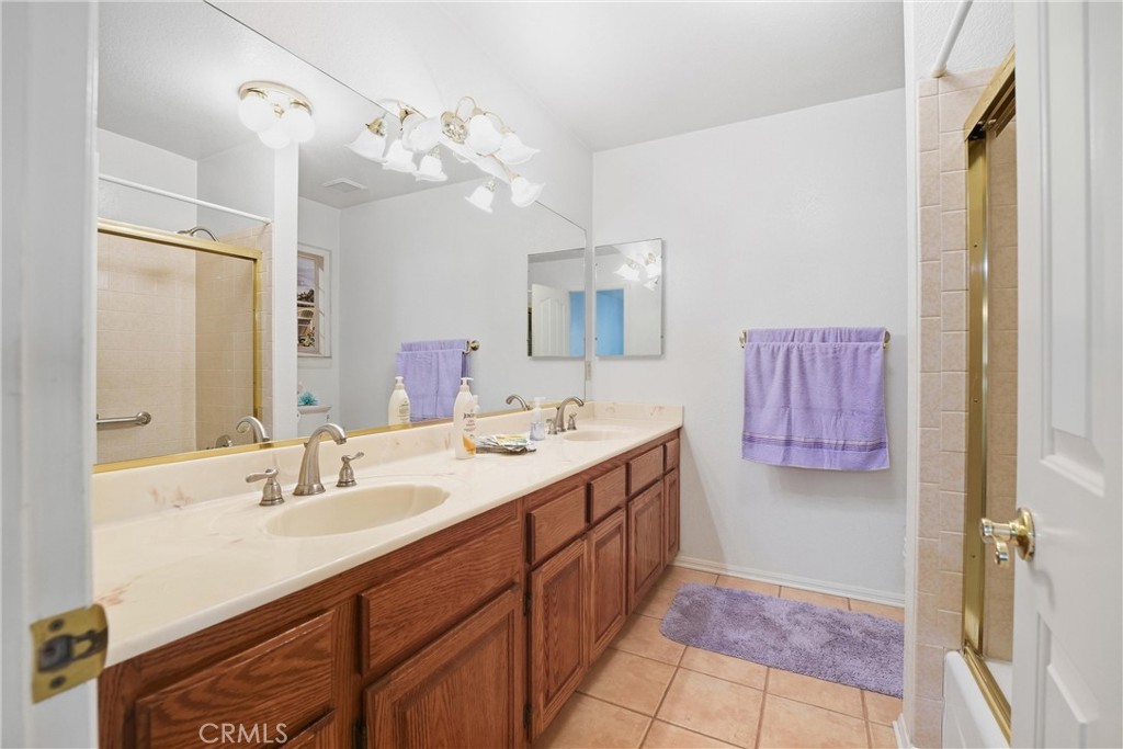 3156 E Avenue H4 Property Photo 17