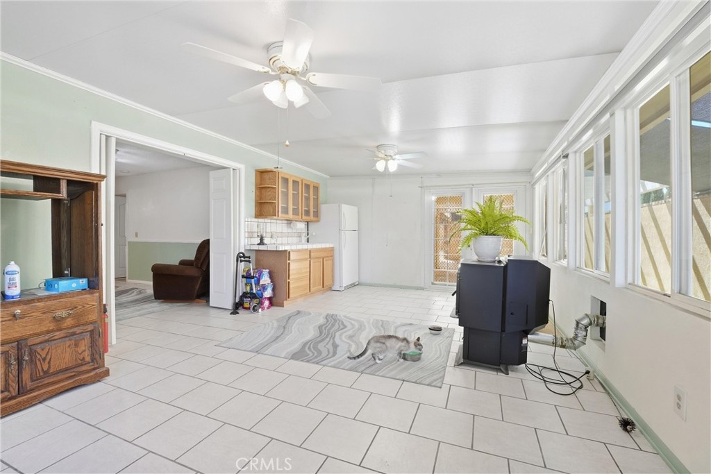3156 E Avenue H4 Property Photo 23
