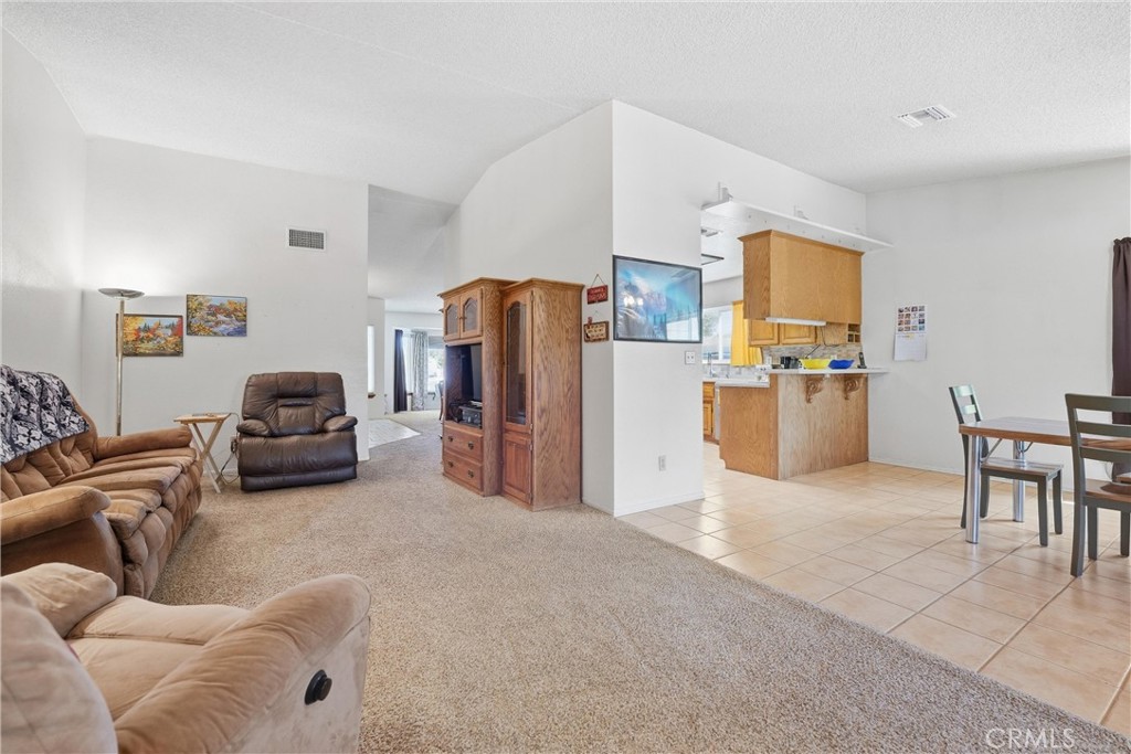3156 E Avenue H4 Property Photo 27