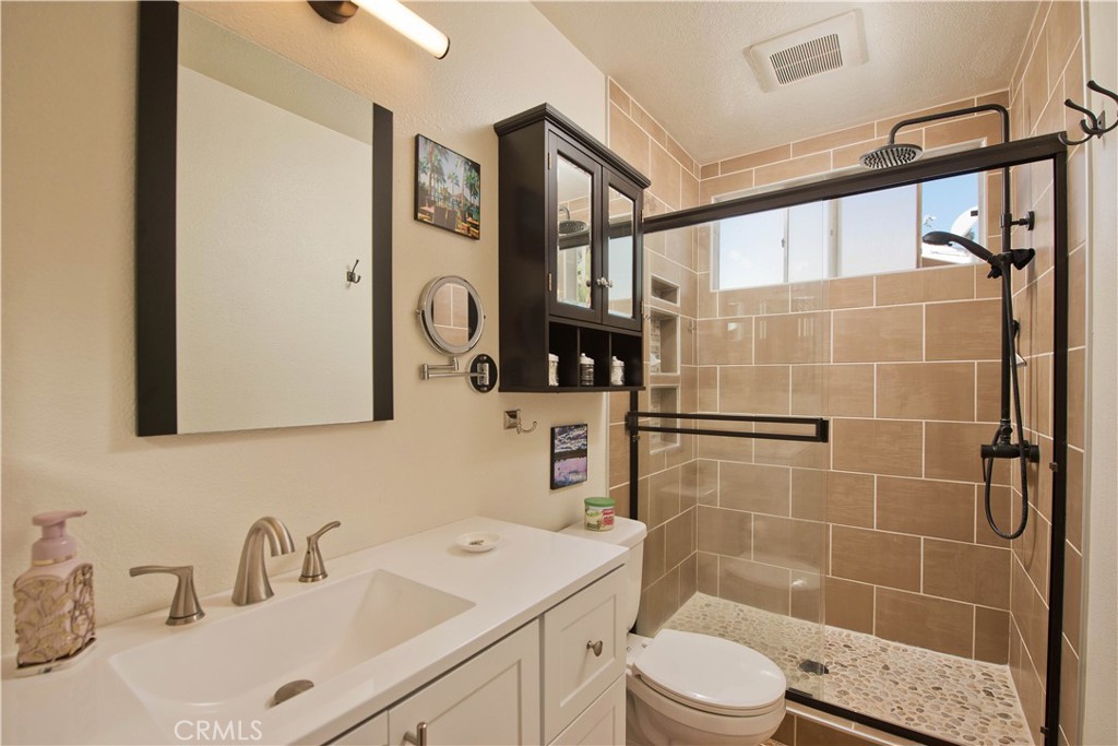 6373 Keystone Property Photo 23