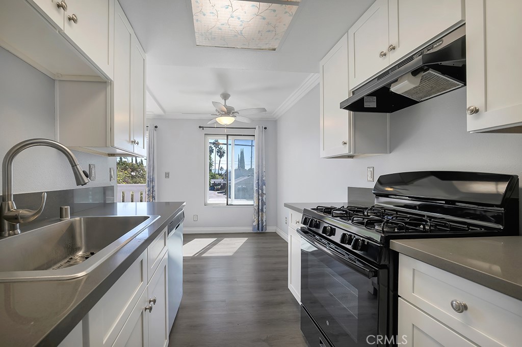15145 Victory 1 Property Photo 4