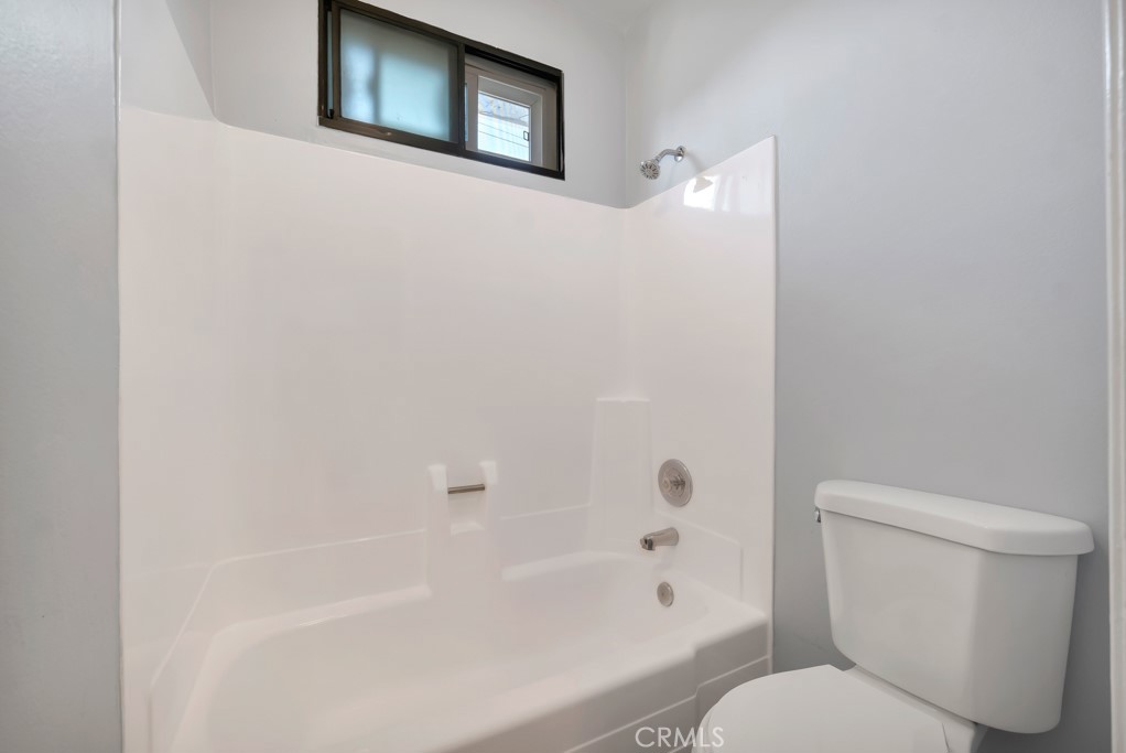 15145 Victory 1 Property Photo 18