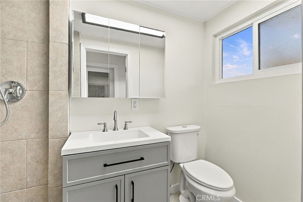 44015 3rd E Property Photo 34