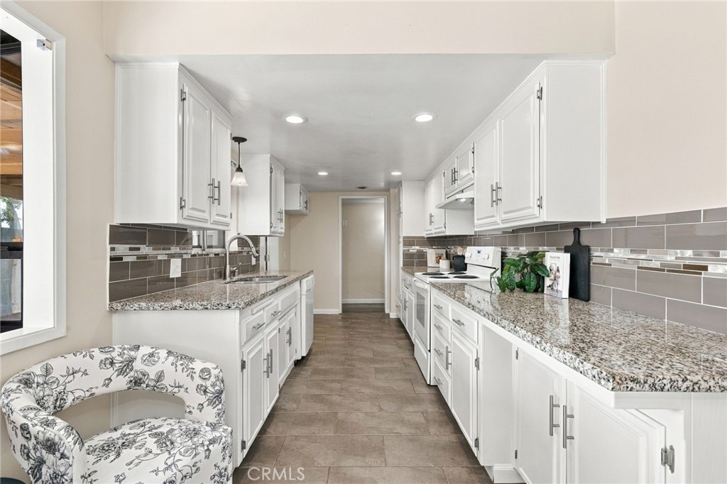 3220 Covina Street Property Photo 15