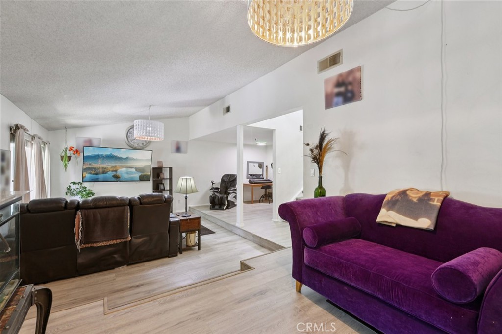 10161 Larwin Avenue 3 Property Photo 6
