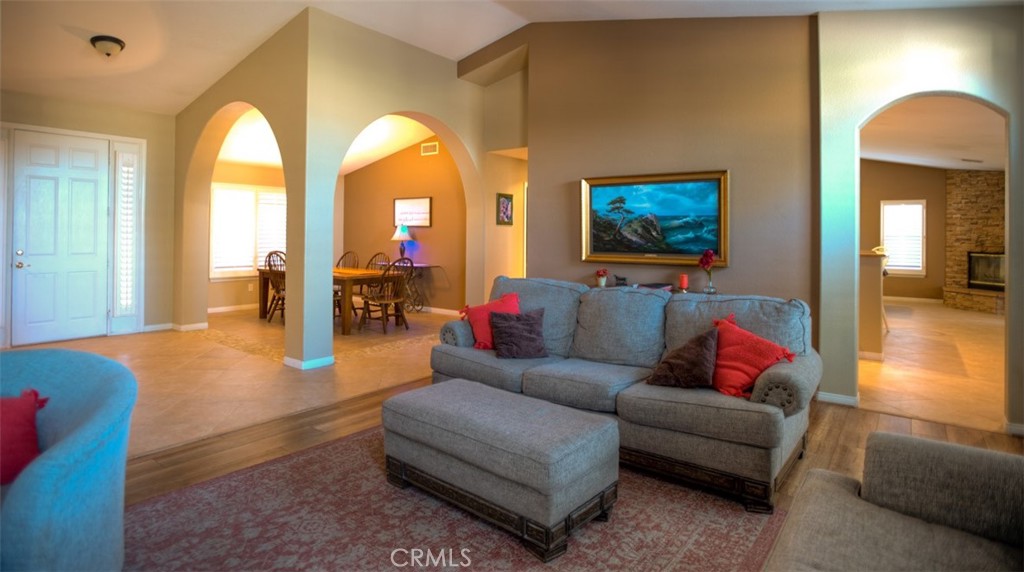 5331 Max Godde Property Photo 7