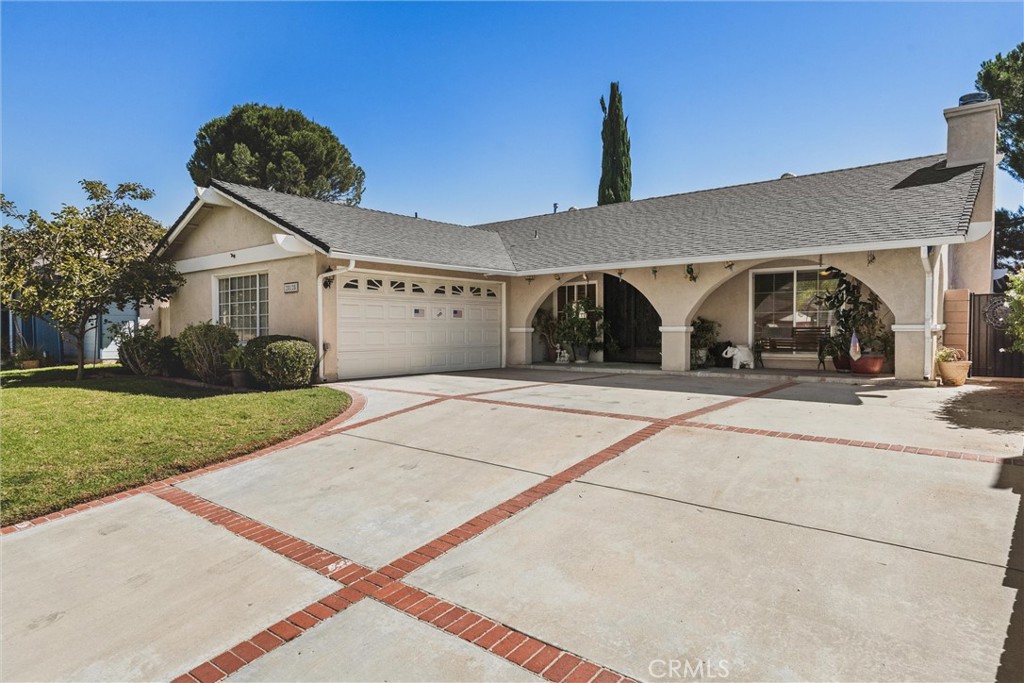 28128 Winterdale Drive Property Photo 1