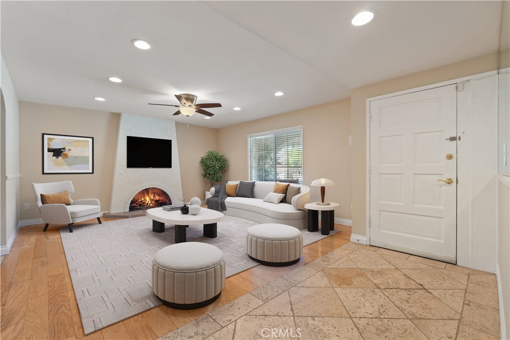 28128 Winterdale Drive Property Photo 3
