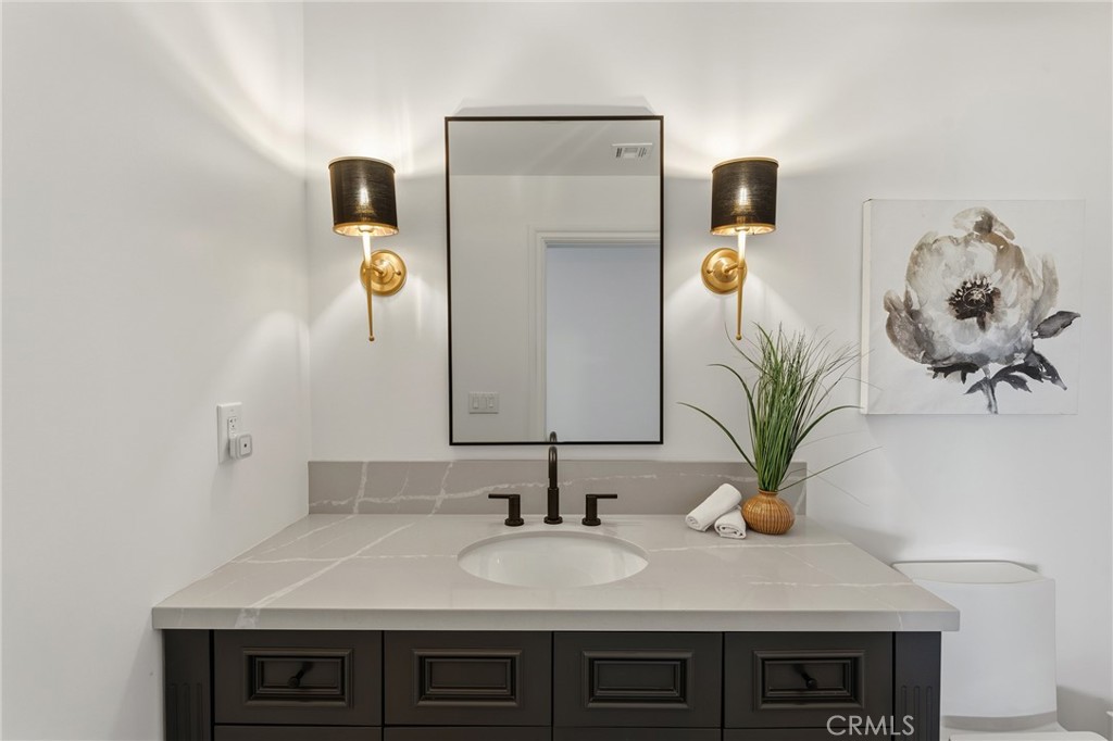 6029 Fairview Property Photo 24