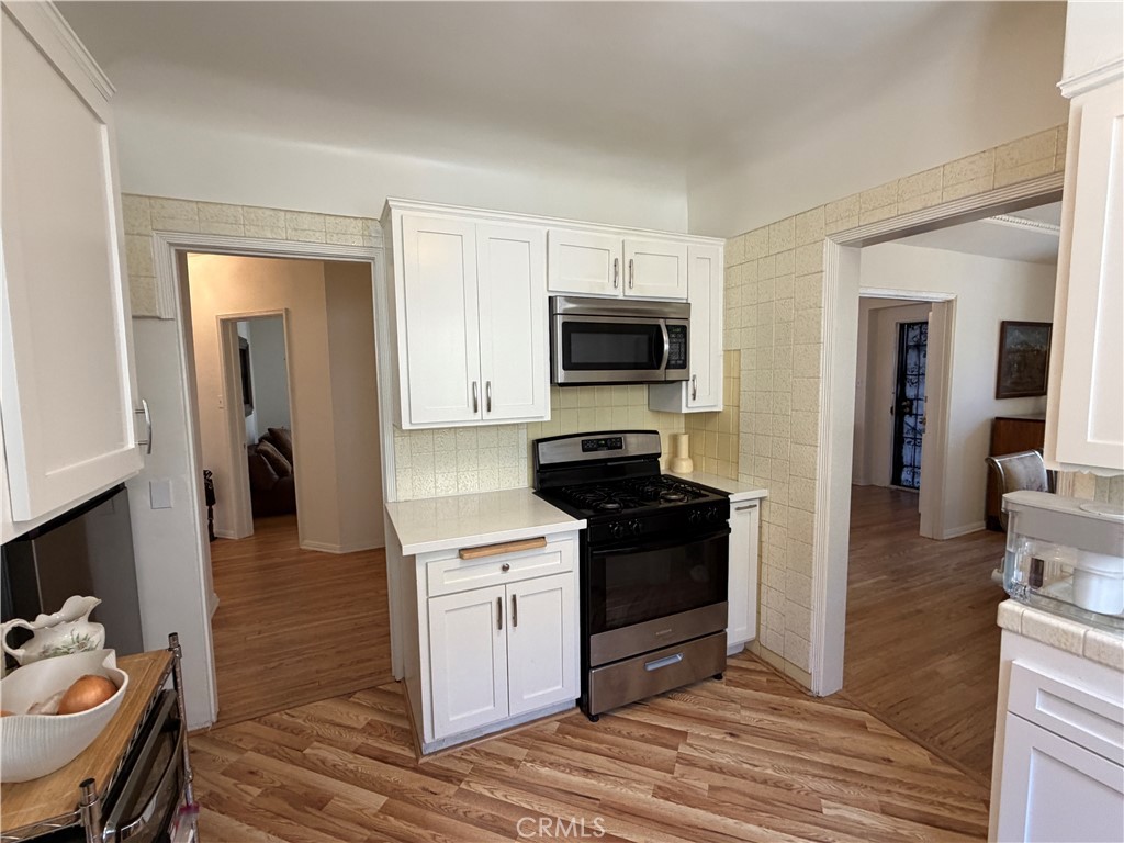 1054 S Corning Property Photo 21