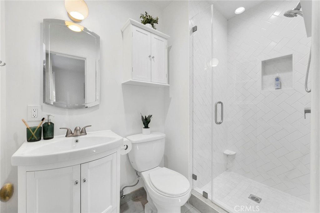 8002 Aldea Avenue Property Photo 26