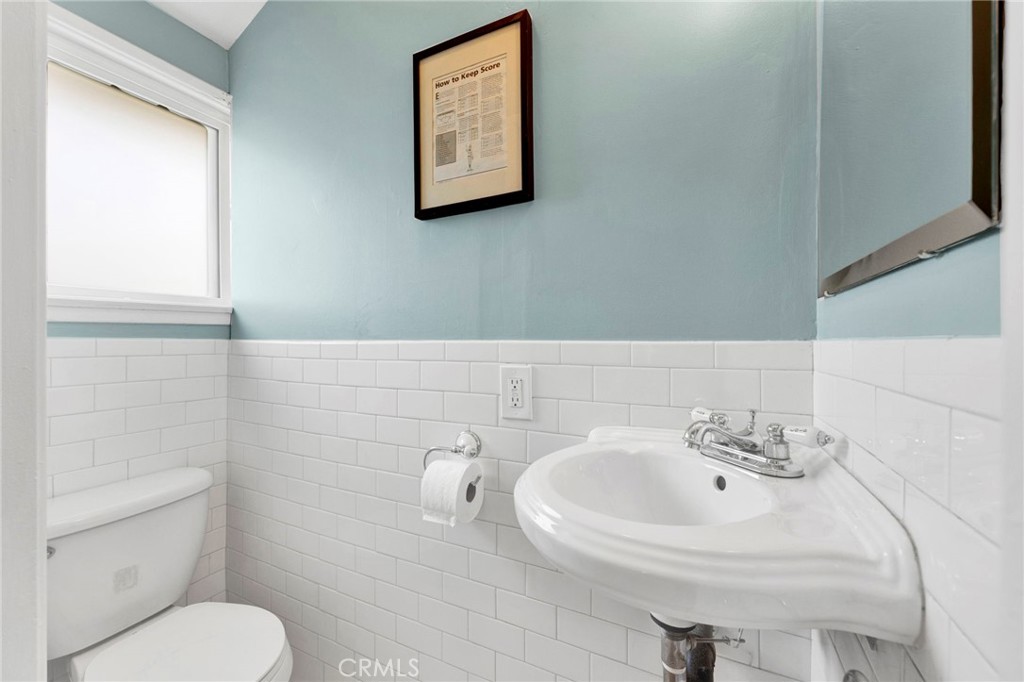 8002 Aldea Avenue Property Photo 28