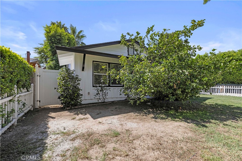 20110 Superior Street Property Photo 10