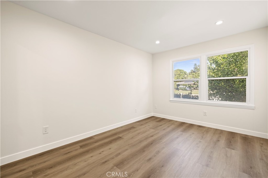 20110 Superior Street Property Photo 32