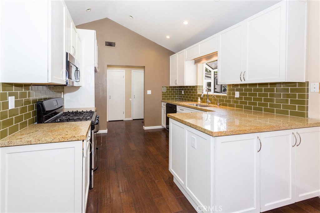 22327 Espuella Drive Property Photo 3
