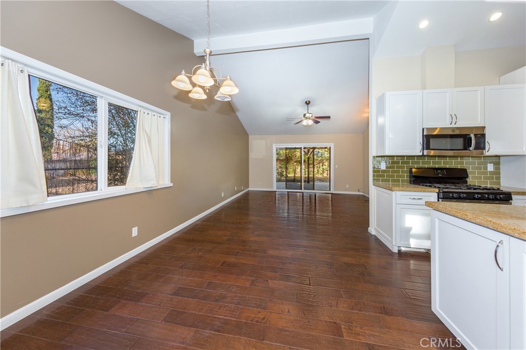 22327 Espuella Drive Property Photo 7