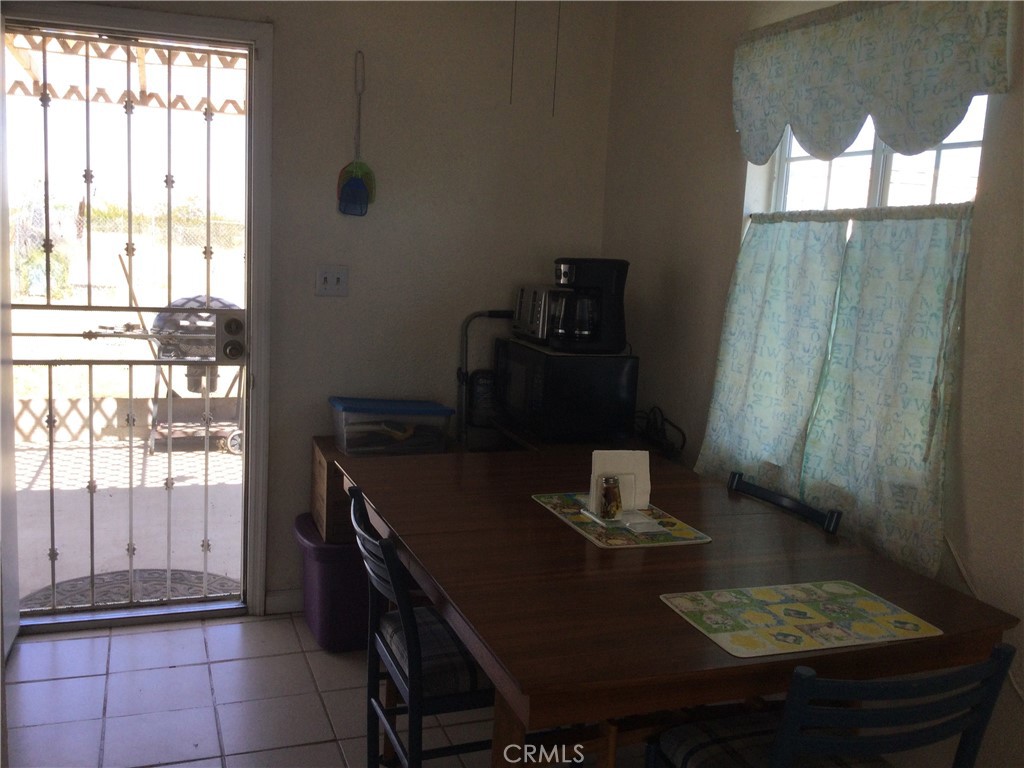 10345 E Palmdale Property Photo 6