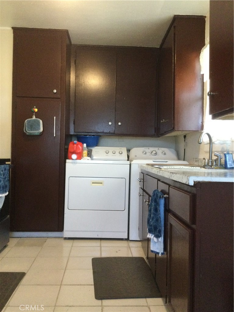 10345 E Palmdale Property Photo 9