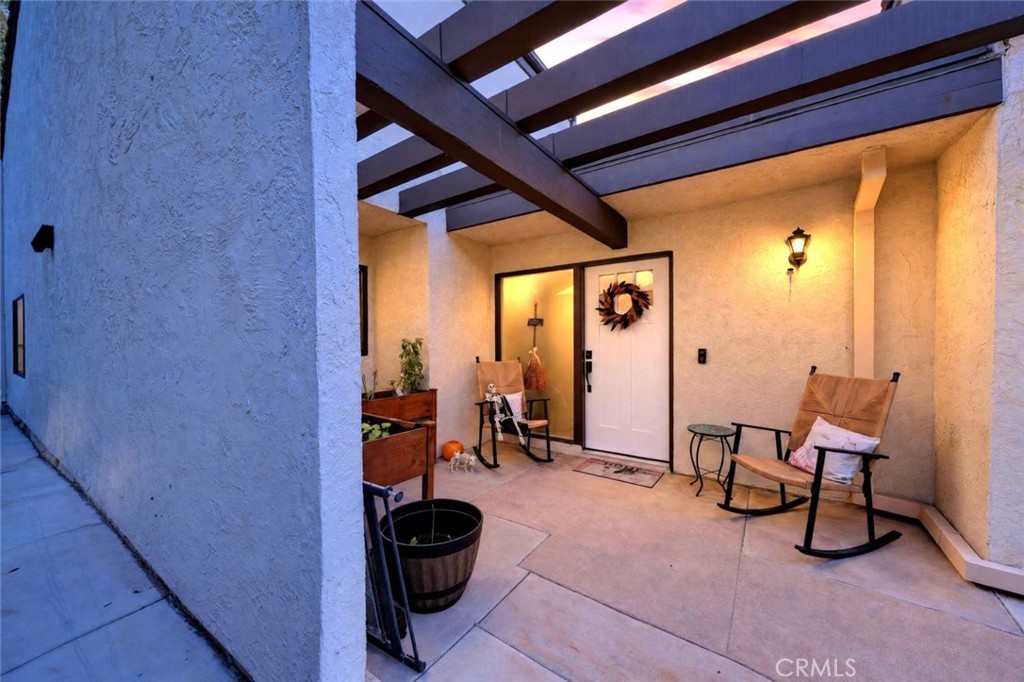 56 Glenflow Court Property Photo 2