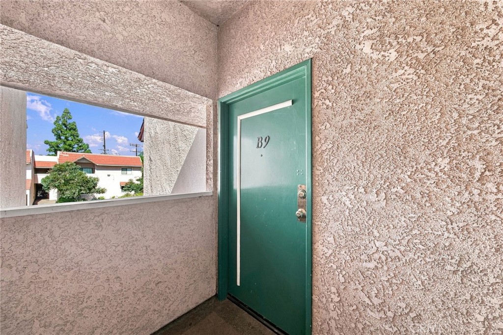 10943 Laurel Canyon Boulevard B9 Property Photo 18
