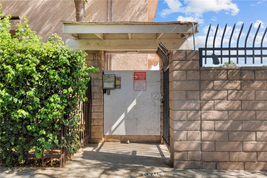 10943 Laurel Canyon Boulevard B9 Property Photo 27