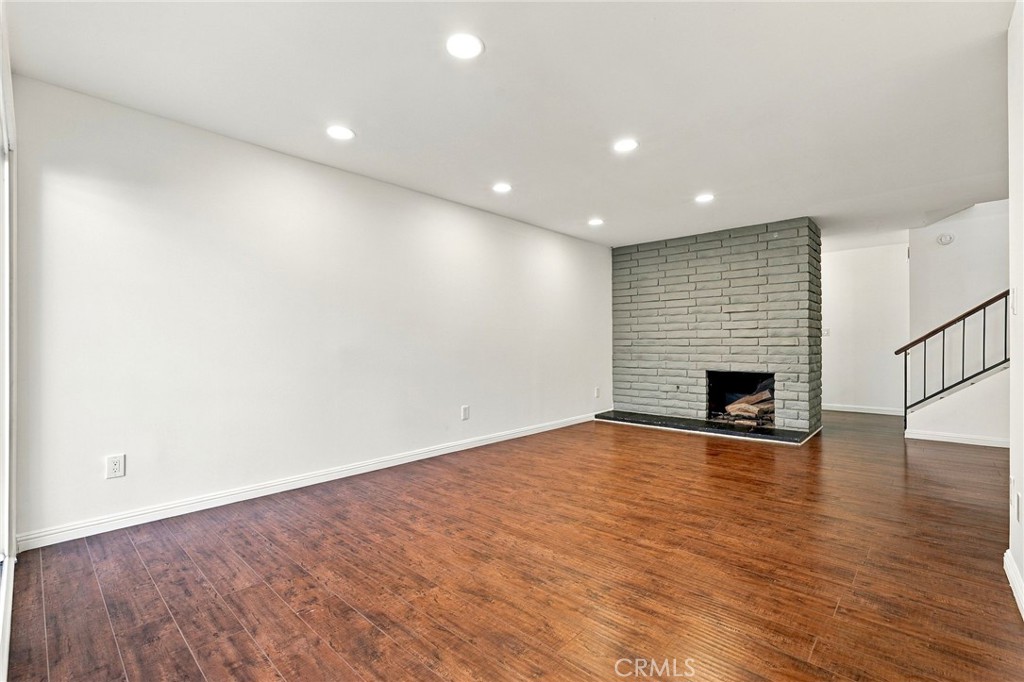 8020 Canby Avenue 5 Property Photo 3