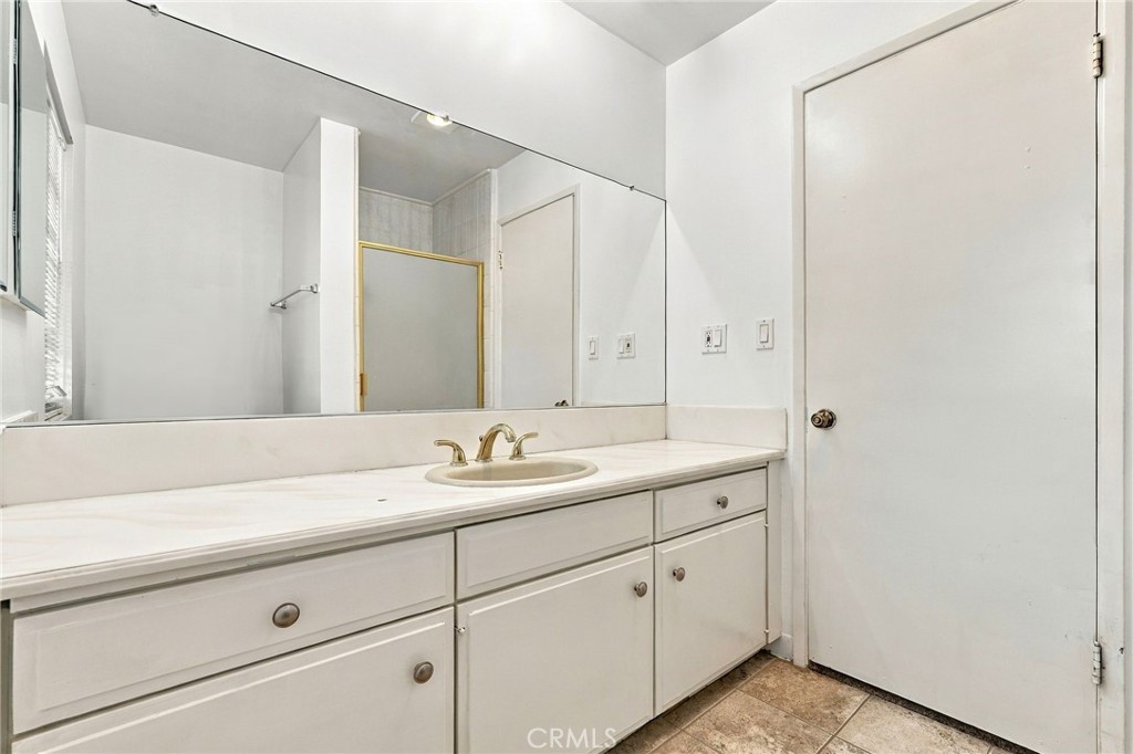 8020 Canby Avenue 5 Property Photo 19