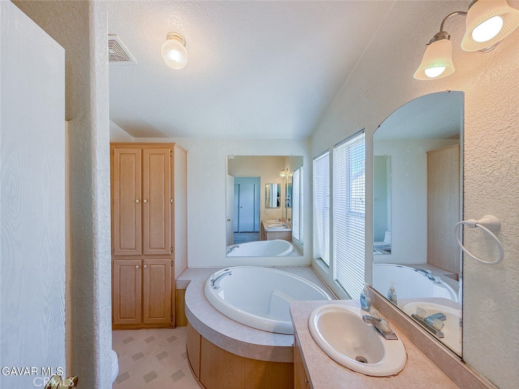 45465 E 25th Street 214 Property Photo 23