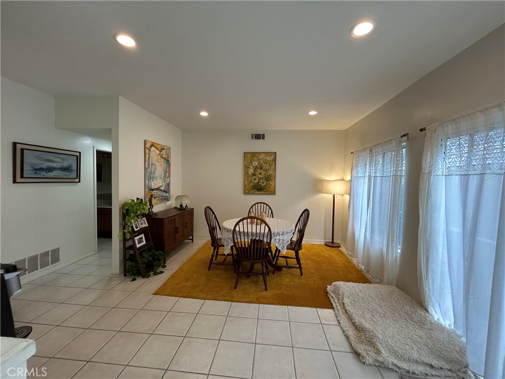11919 Bubbling Brook Property Photo 4