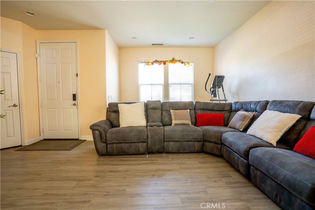 37612 Limelight Property Photo 4
