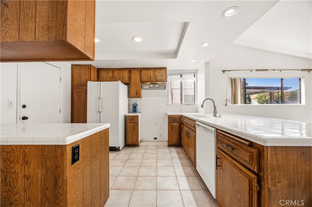 2234 Redwood Drive Property Photo 4