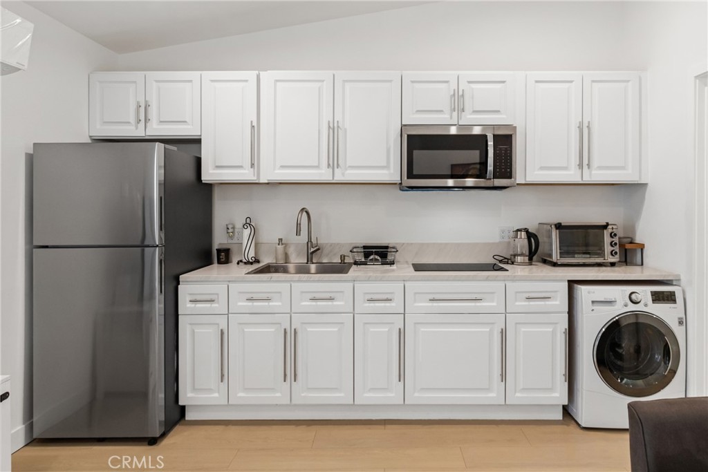 18216 Hartland Street Property Photo 33