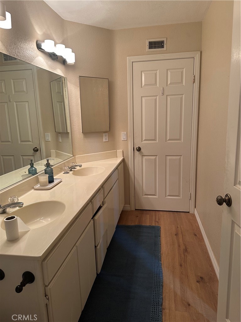 5060 Claro Way Property Photo 8