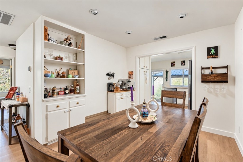 19565 Rinaldi Street 18 Property Photo 9
